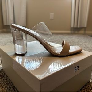 Women’s Clear Heel Pump